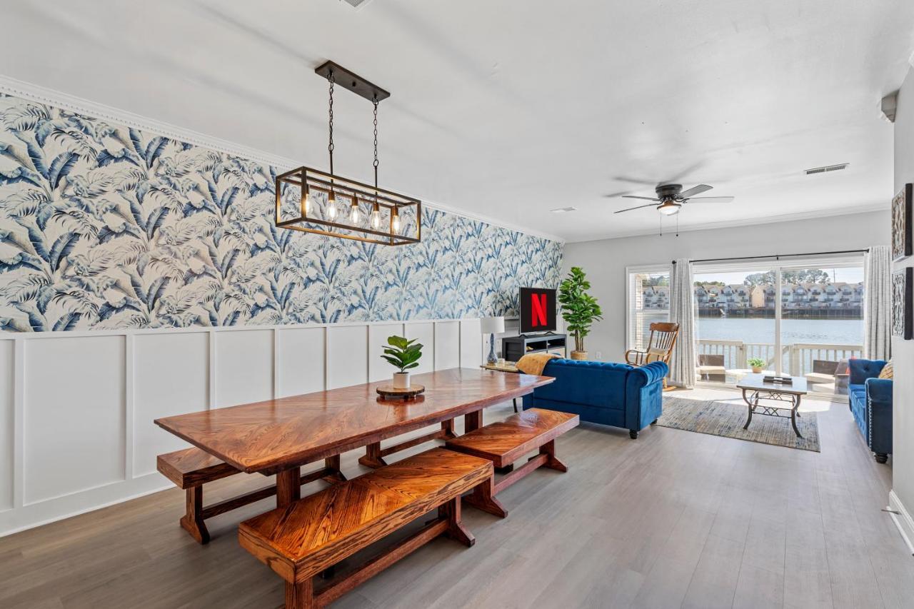 ☆Live On The Water! Lake Palmetto Palm W/ Patio - 10Min To Downtown & Beaches☆ Charleston Ngoại thất bức ảnh