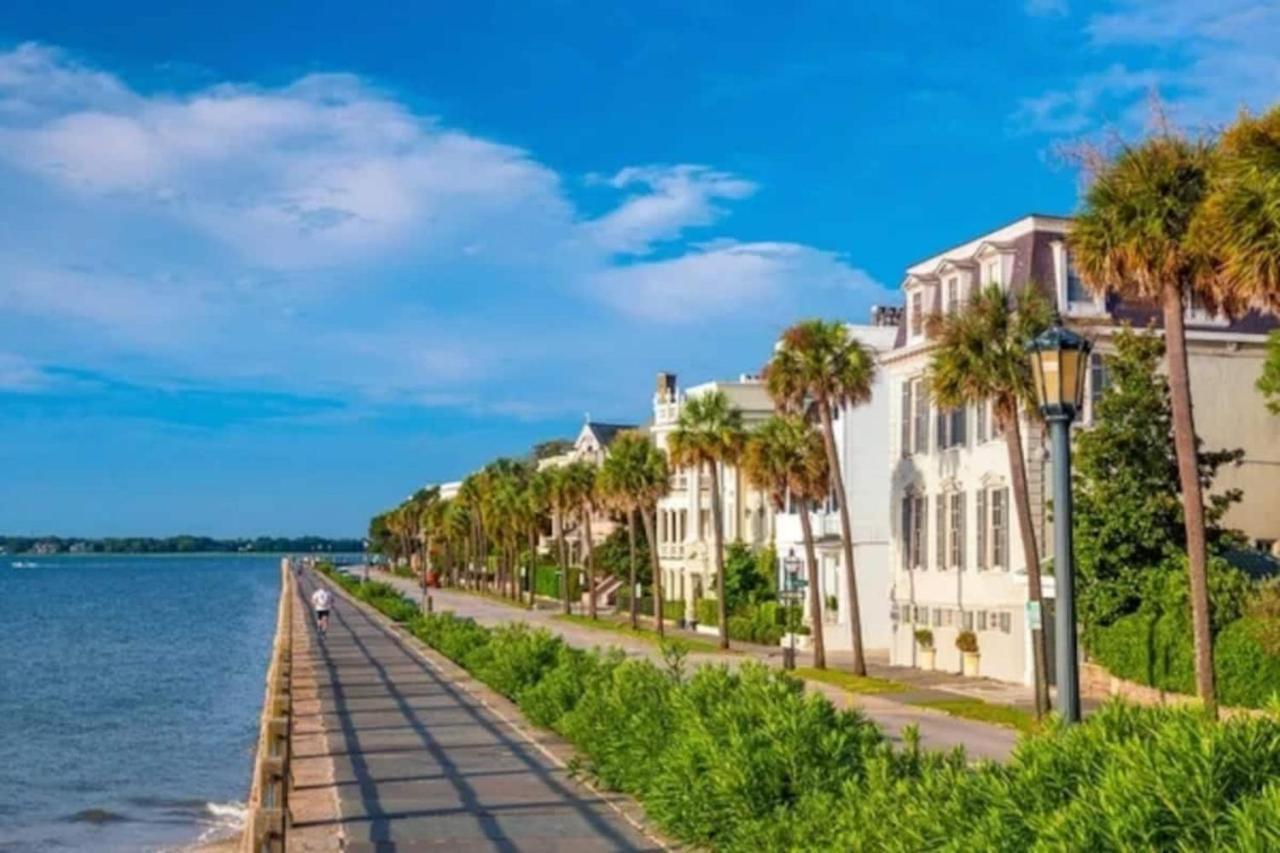☆Live On The Water! Lake Palmetto Palm W/ Patio - 10Min To Downtown & Beaches☆ Charleston Ngoại thất bức ảnh