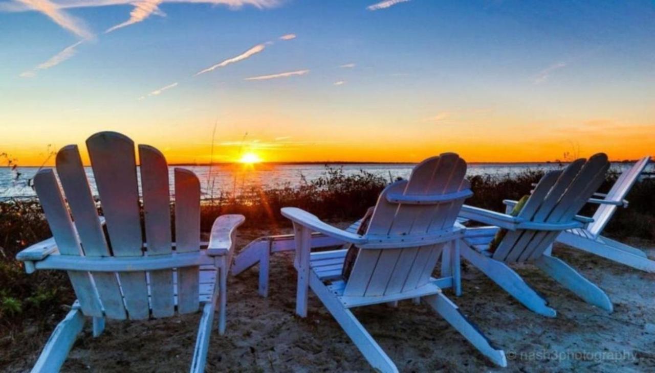 ☆Live On The Water! Lake Palmetto Palm W/ Patio - 10Min To Downtown & Beaches☆ Charleston Ngoại thất bức ảnh